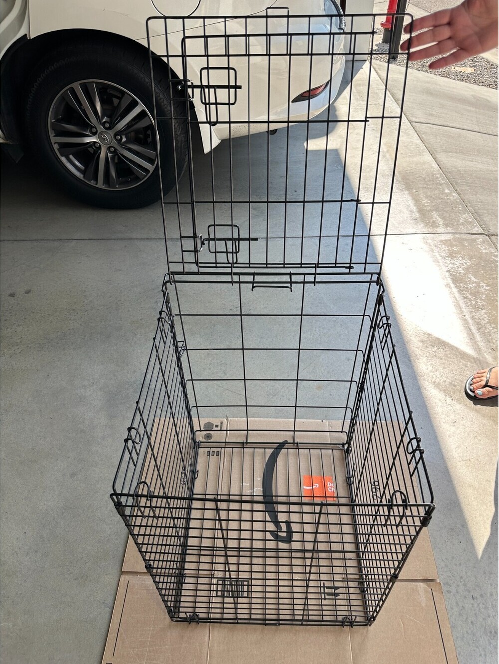MidWest 24" Folding Wire Dog Crate Kennel w/ Removable Tray Black Small Pet